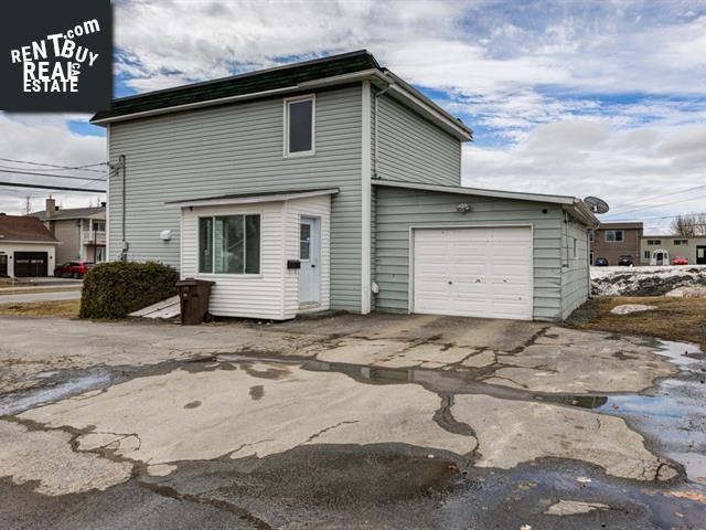 Property 2391 Rue Notre-Dame E. img1