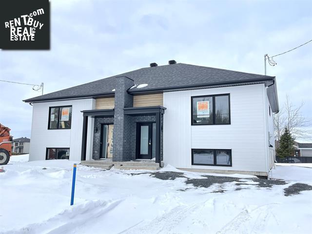 Property 37 Rue Du Grenat main img