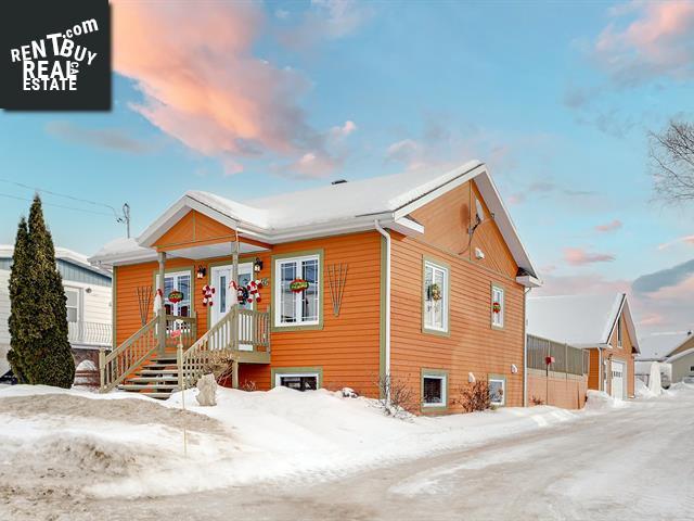 Property 311 Av. Royale main img