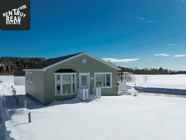 Property 2972 Route Du Fleuve main img