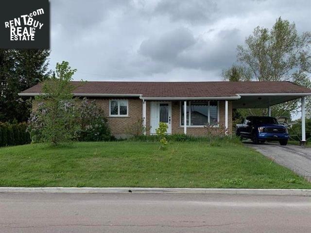 Property 801 Rue Laprise main img