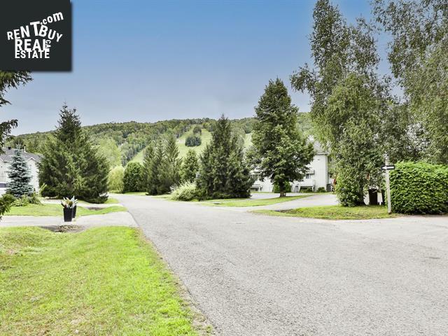 Property 140 Av. Hochar img1
