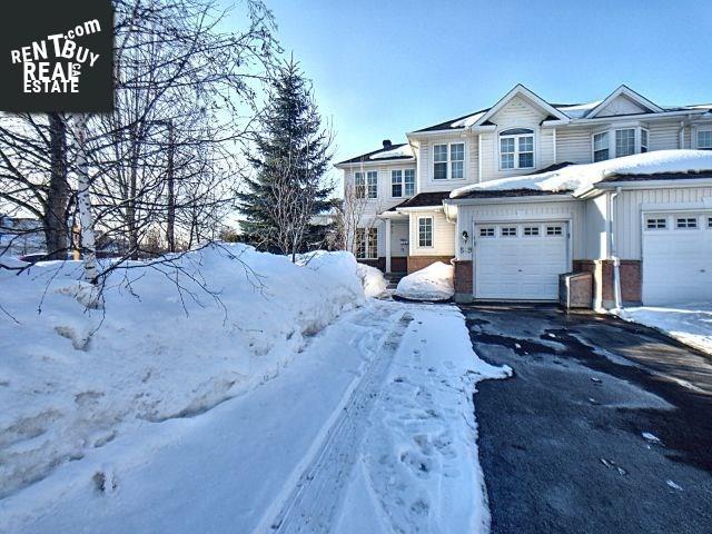Property 549 Aberfoyle Circle main img