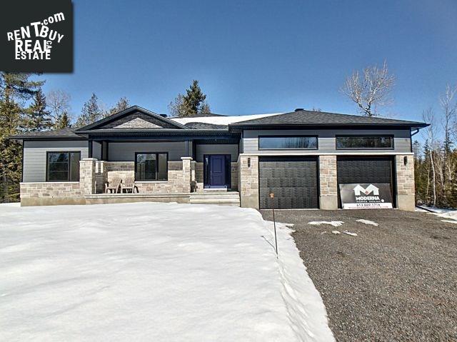 Property 400 Cinnamon Crescent main img