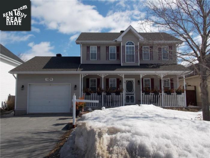 Property 2273 Cecile Crescent main img