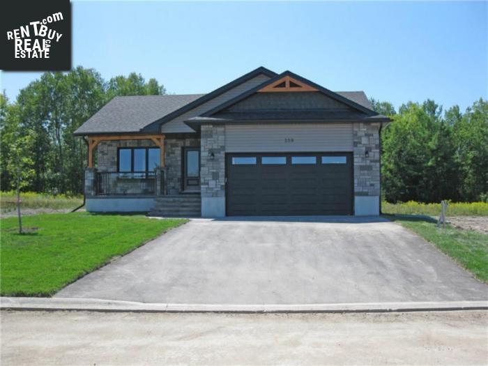 Property 358 Forestview Crescent main img