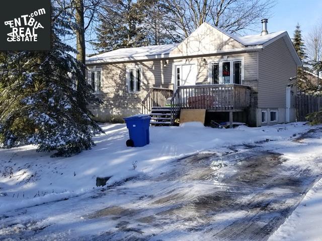 Property 141 Rue Pierrot E. main img