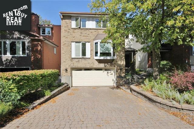 Property 43 Vanhurst Place main img