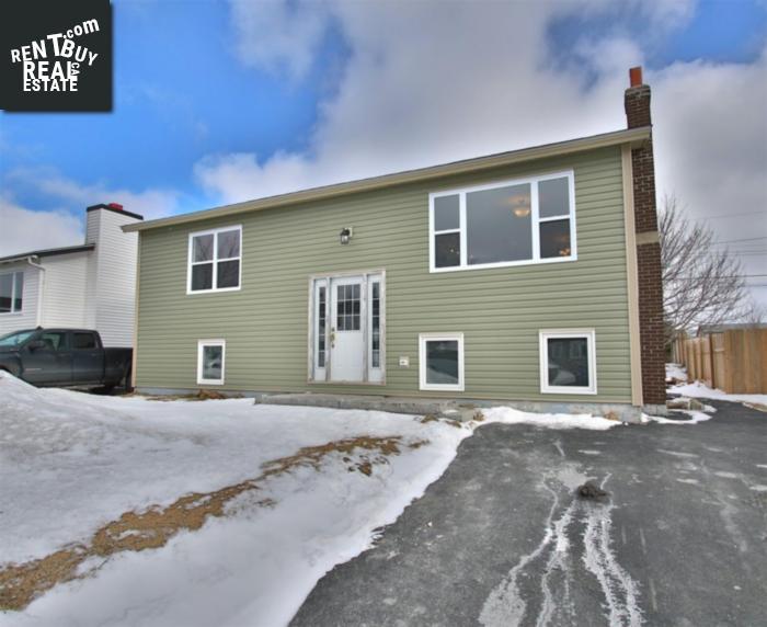 Property 35 Hawker Crescent main img
