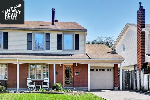 Property 2158 Bickerton Avenue main img