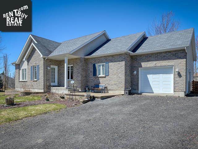 Property 29 Rue Meloche main img