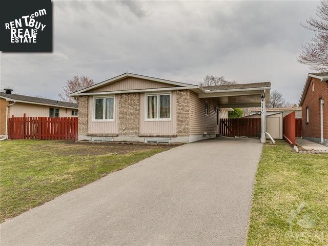 Property 2420 Blackstone Crescent main img