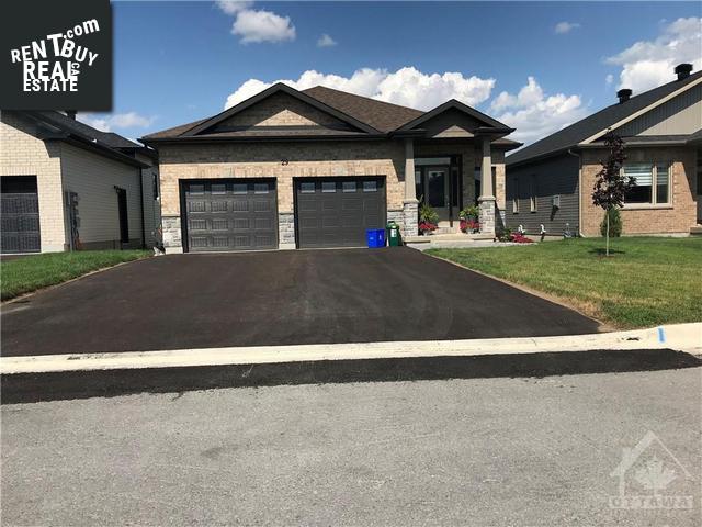 Property 29 Senators Gate Drive main img