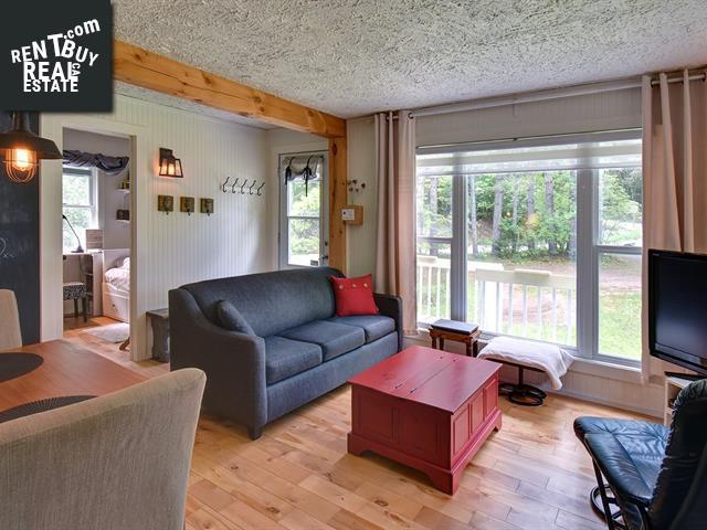 Property 880 Rue De La Pisciculture img1