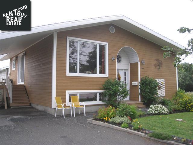 Property 154 Av. Jacques-Cartier main img