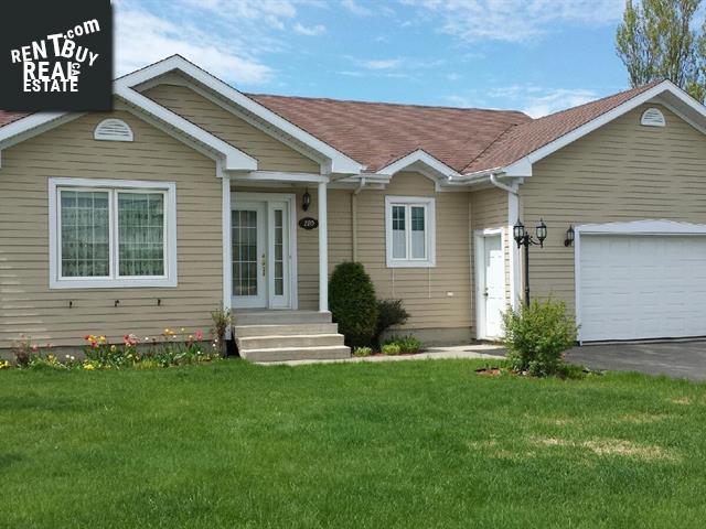 Property 280 Av. Perreault O. main img