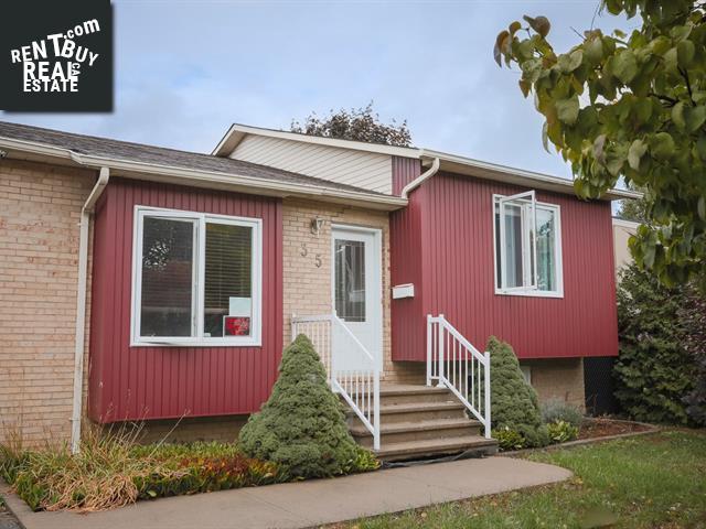 Property 35 Rue Du Macon main img