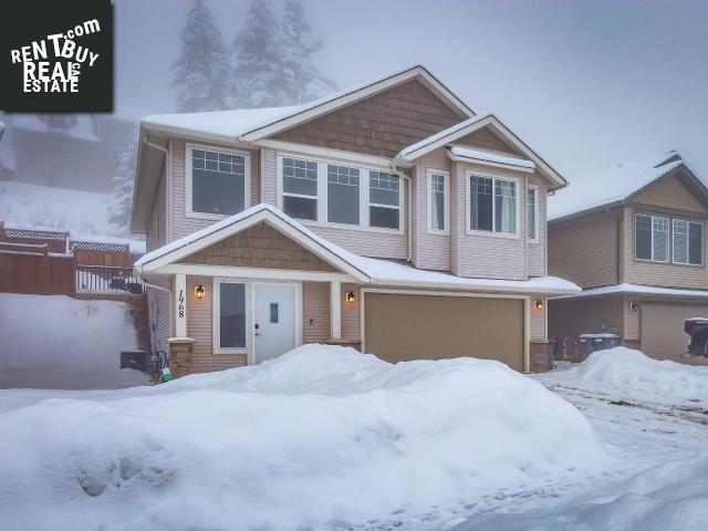 Property 1968 Snowberry Cres main img