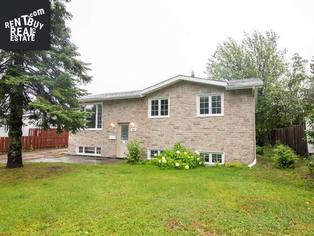 Property 489 Rue Des Plaines main img
