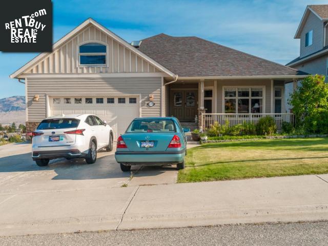 Property 638 Dunrobin Drive main img