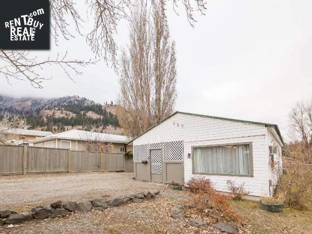 Property 827 Klahanie Drive main img