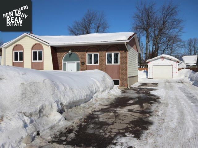 Property 13813 Rue Denis main img