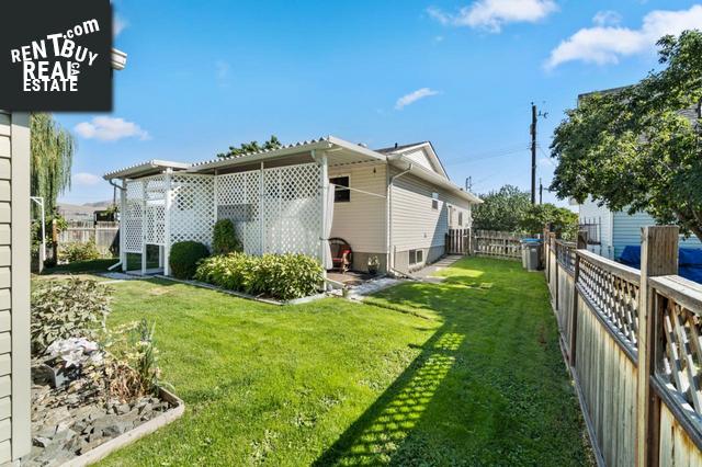 Property 477 Mulberry Ave img1