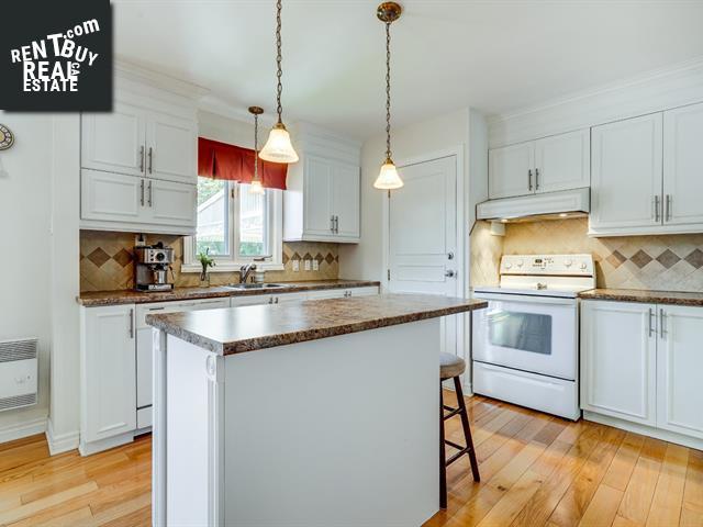 Property 274-274a Rue Poirier main img