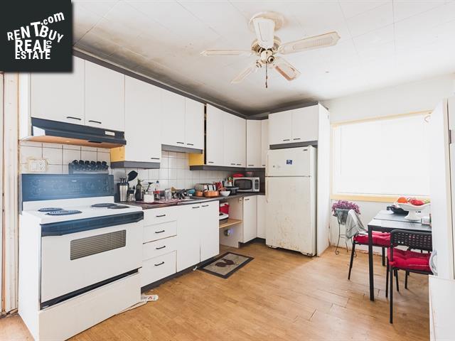 Property 24-26 Rue Ste-Catherine img1