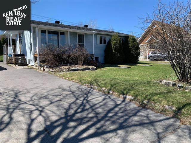 Property 752 Boul. Auger E. main img