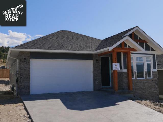 Property 135 Sendero Cres main img