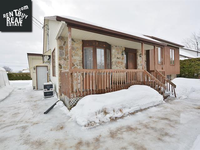 Property 845 41e Rue main img