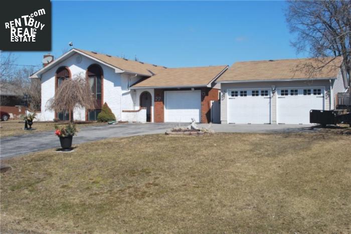 Property 202 Chatterton Valley Crescent main img