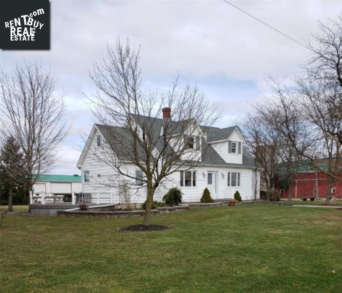 Property 8192 Petrolia Line main img