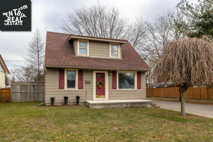 Property 2594 Rossini Boulevard main img