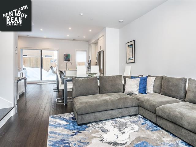 Property 5530z Av. Macdonald main img