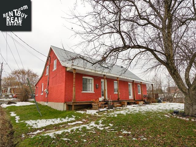 Property 819-821 Rue Laviolette main img