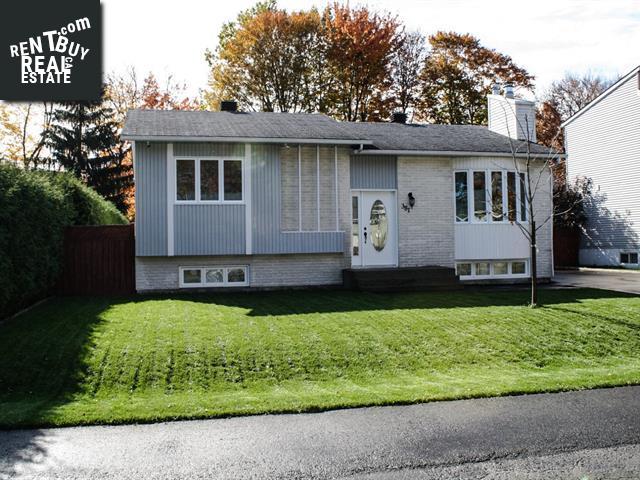 Property 381 Rue Ami-Soleil main img
