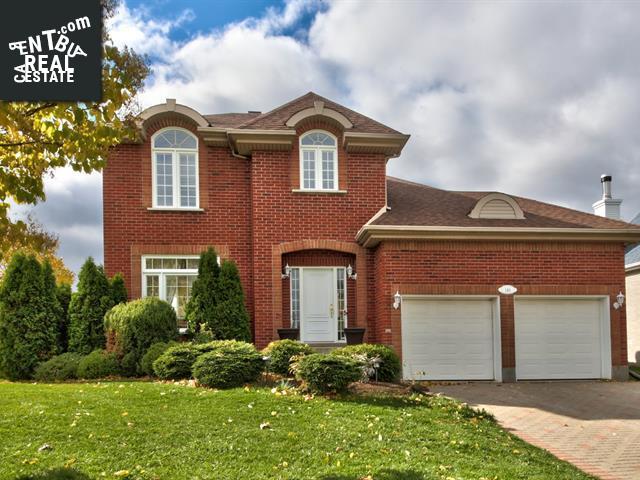 Property 146 Rue Macdonald main img