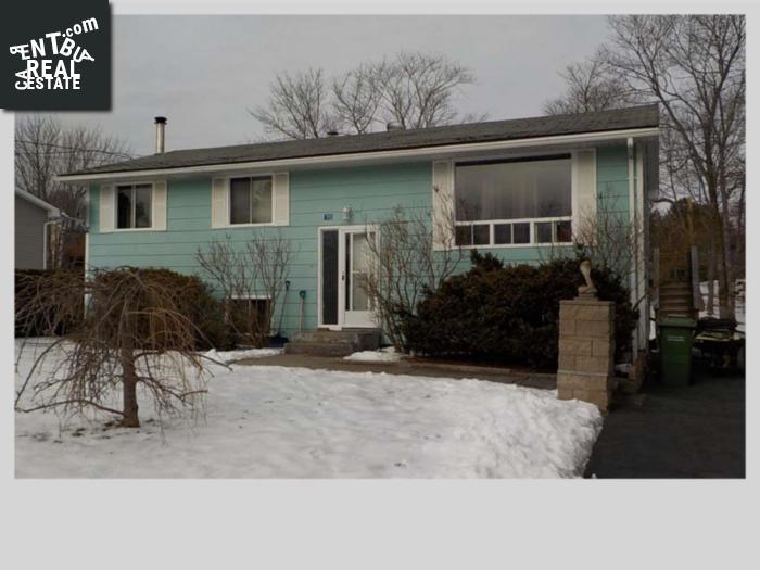 Property 70 Carleton Drive main img