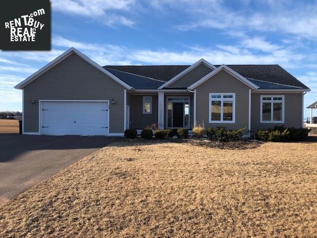 Property 33 Strawberry Lane main img