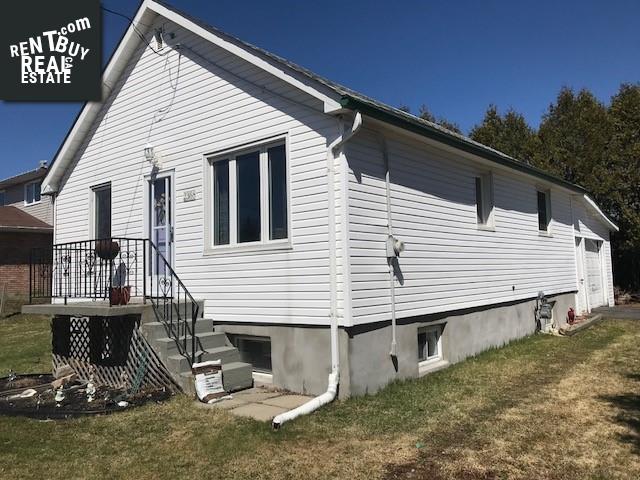 Property 2368 Emily Street main img