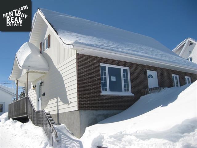 Property 52 Rue Simard main img
