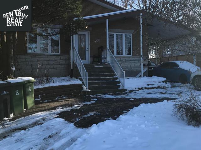 Property 400-400a Rue Guy main img