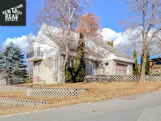 Property 885 Av. Clairval main img