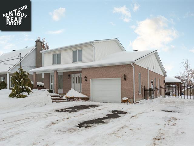 Property 21 Place St-Ours main img