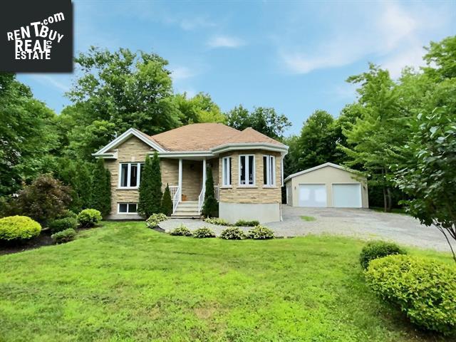 Property 2252 Rue Guerin main img