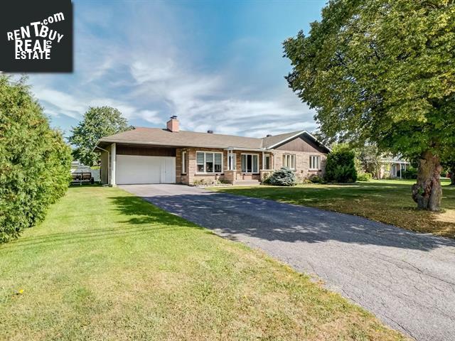 Property 271 Rue Victoria main img