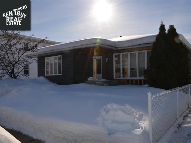 Property 635 Rue Kitchener main img
