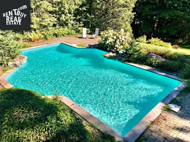 Property 320 Ch. Du Sommet-Bleu img1